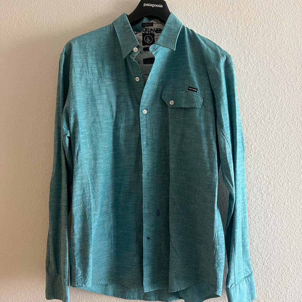 Volcom Men's Teal Casual Button Down Shirt